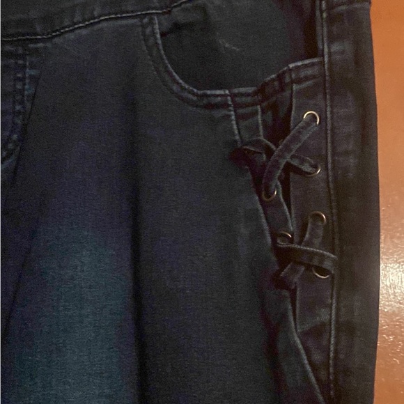 Marie Claire Jeans pull on size 11 - Picture 2 of 8